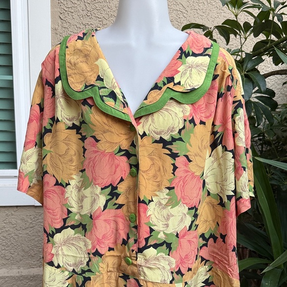 Vintage Handmade Floral Short Sleeve Silk Midi Dress with Collar - Picture 2 of 7